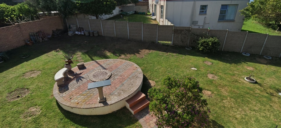 4 Bedroom Property for Sale in Dana Bay Western Cape
